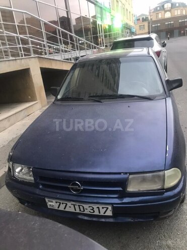 Opel Astra 1995, 40,000 km - 1.6 l - Bakı