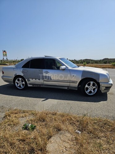 Mercedes E 290 1995, 703,800 km - 2.9 л - Bakı