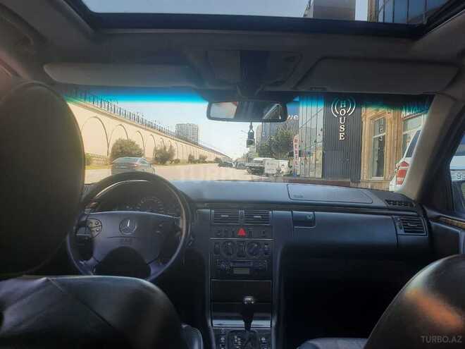 Mercedes E 270 2000, 266,000 km - 2.7 l - Bakı