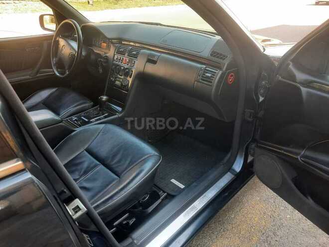 Mercedes E 270 2000, 266,000 km - 2.7 l - Bakı