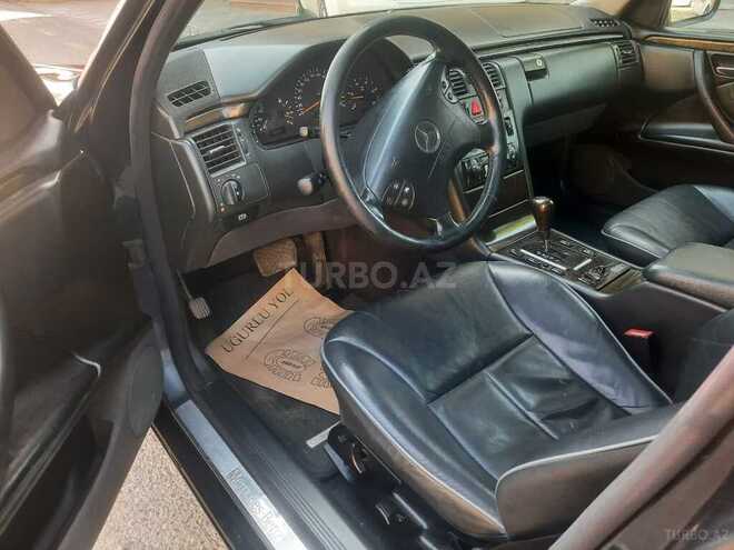 Mercedes E 270 2000, 266,000 km - 2.7 l - Bakı