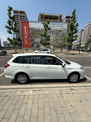Toyota Corolla Fielder 2019, 61,008 km - 1.5 л - Bakı