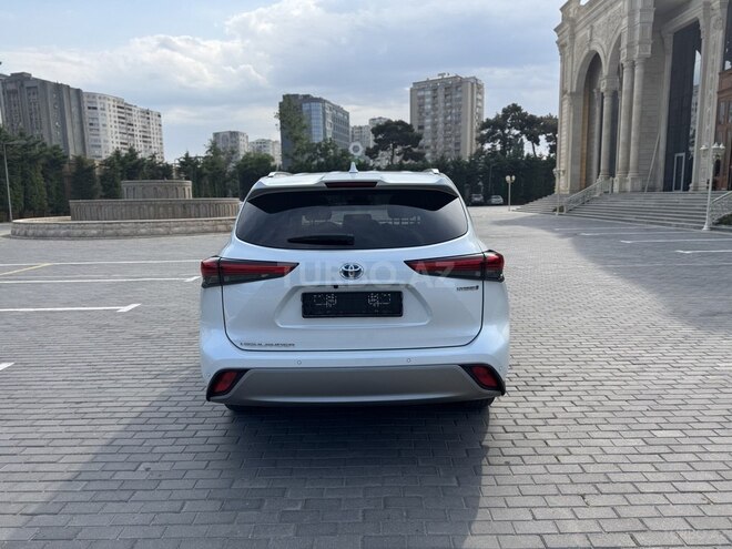 Toyota Highlander-6