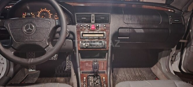 Mercedes C 230 1997, 125,470 km - 2.3 л - Sabirabad