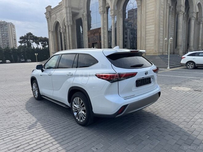 Toyota Highlander-7