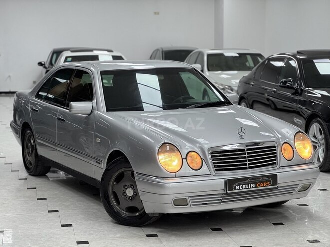 Mercedes E 200-2
