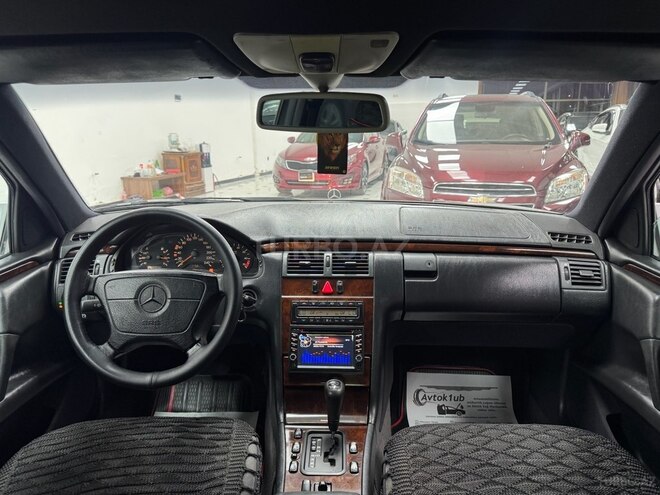 Mercedes E 200-15