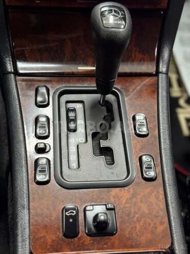 Mercedes E 200-25