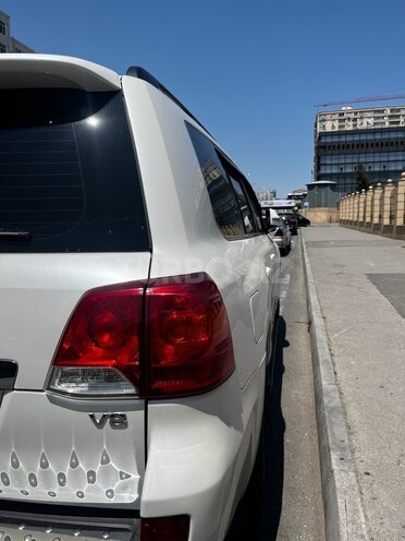 Toyota Land Cruiser 2014, 203,000 km - 4.6 л - Qusar