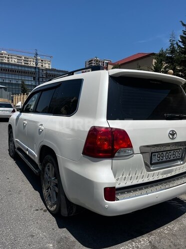 Toyota Land Cruiser 2014, 203,000 km - 4.6 л - Qusar