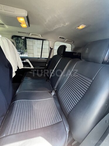 Toyota Land Cruiser 2014, 203,000 km - 4.6 л - Qusar