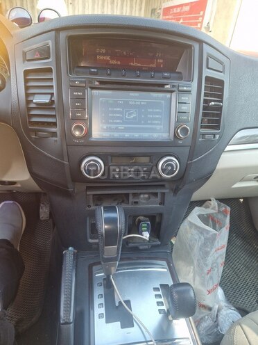 Mitsubishi Pajero 2012, 178,000 km - 3.5 л - Bakı