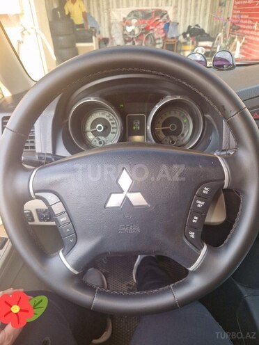 Mitsubishi Pajero 2012, 178,000 km - 3.5 л - Bakı