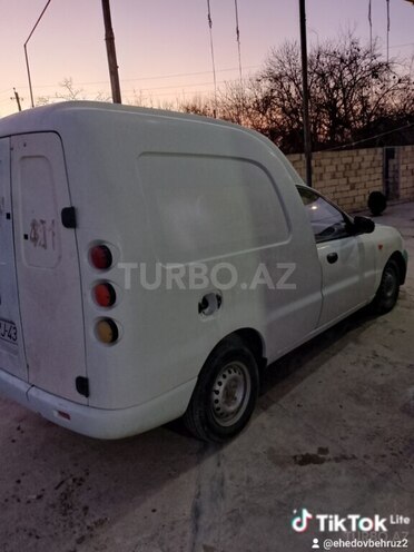 Daewoo Lanos 2011, 251,412 km - 1.5 l - Salyan