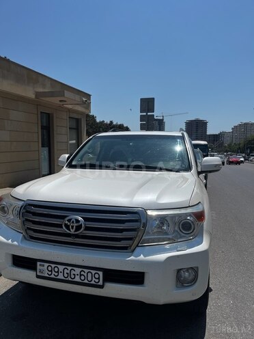 Toyota Land Cruiser 2014, 203,000 km - 4.6 л - Qusar