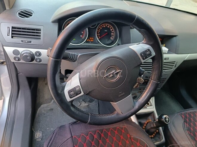 Opel Astra 2009, 255,000 km - 1.4 l - Bakı