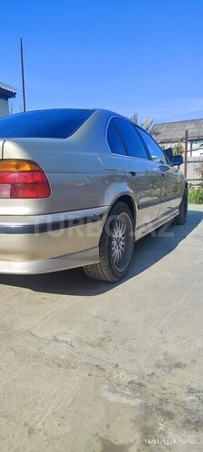 BMW 528 2000, 389,050 km - 2.8 л - Bakı