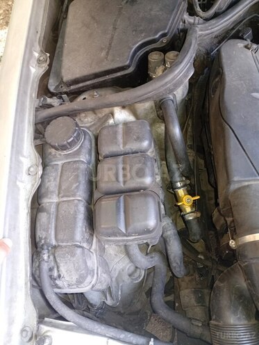 Mercedes E 320 2001, 298,311 km - 3.2 l - Bakı
