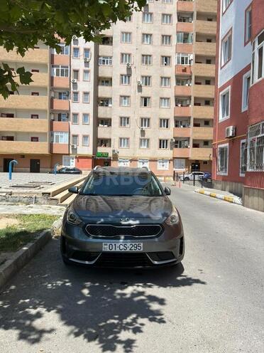 Kia Niro 2017, 136,000 km - 1.6 l - Bakı