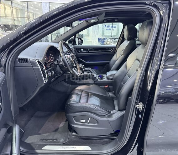 Porsche Cayenne 2019, 44,300 km - 3.0 l - Bakı