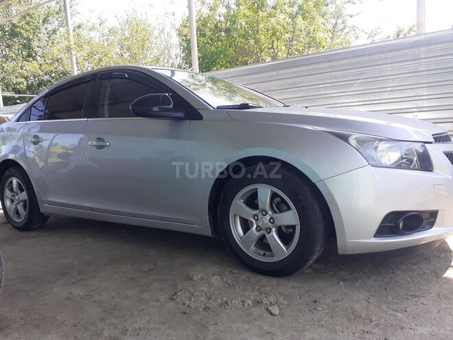 Chevrolet Cruze 2013, 266,000 km - 1.4 l - Mingəçevir