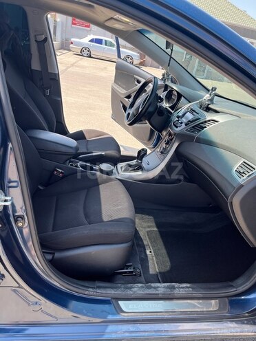 Hyundai Elantra 2015, 238,667 km - 1.8 l - Bakı