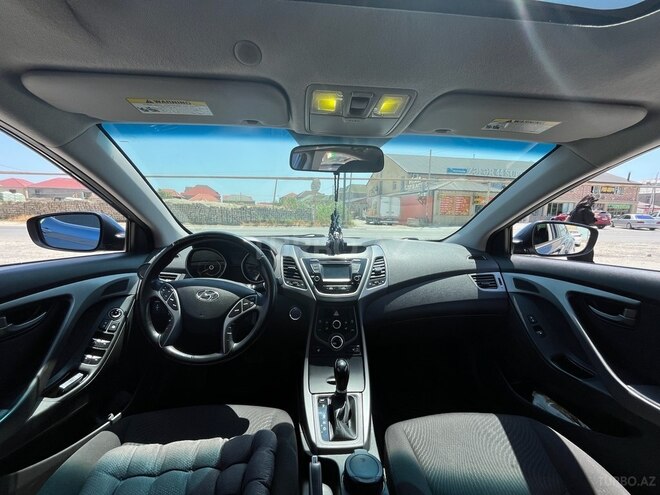 Hyundai Elantra 2015, 238,667 km - 1.8 l - Bakı