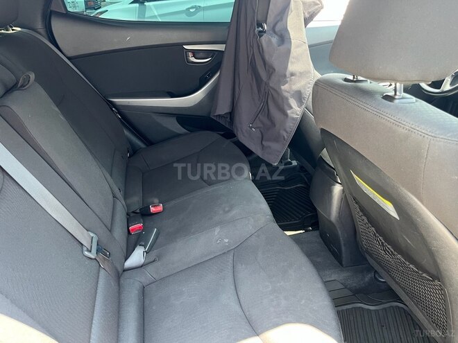 Hyundai Elantra 2015, 238,667 km - 1.8 l - Bakı