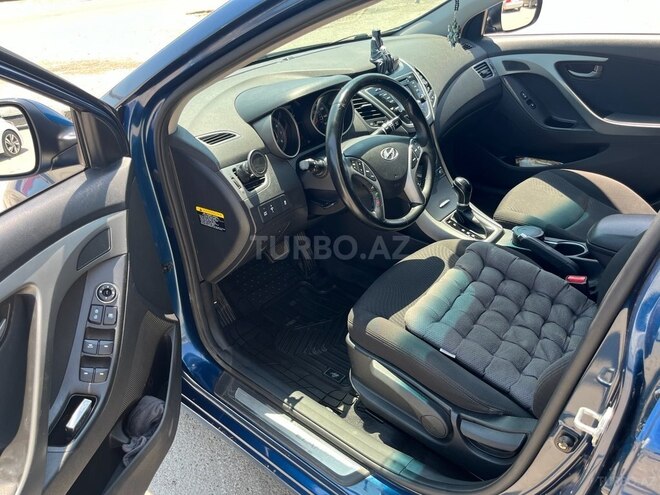 Hyundai Elantra 2015, 238,667 km - 1.8 l - Bakı