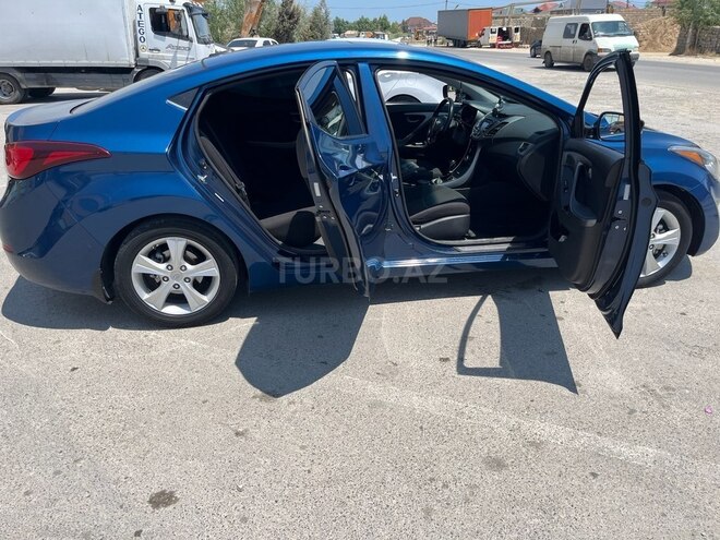 Hyundai Elantra 2015, 238,667 km - 1.8 l - Bakı
