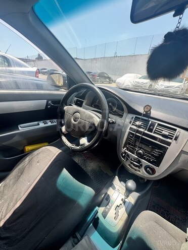 Chevrolet Lacetti-5