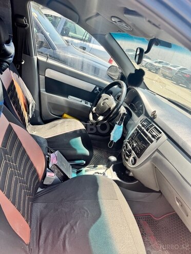Chevrolet Lacetti-6