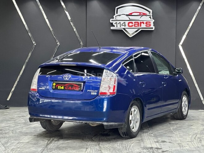 Toyota Prius-6