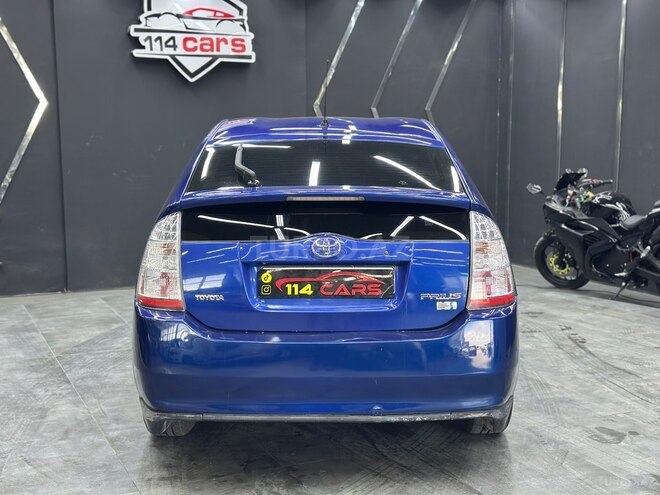 Toyota Prius-7