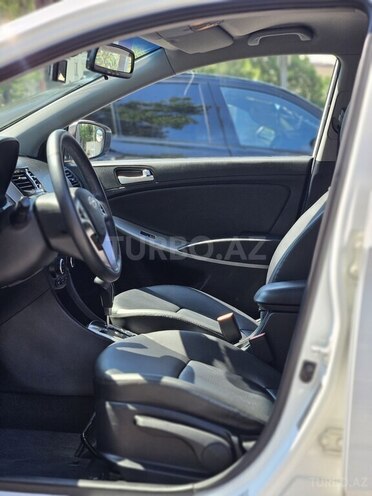 Hyundai Accent 2015, 136,000 km - 1.6 л - Bakı