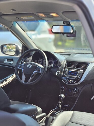 Hyundai Accent 2015, 136,000 km - 1.6 л - Bakı