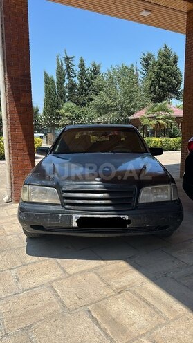 Mercedes C 220 1995, 300,000 km - 2.2 l - Salyan