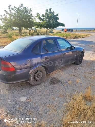 Opel Vectra 1996, 378,500 km - 1.6 l - Bakı