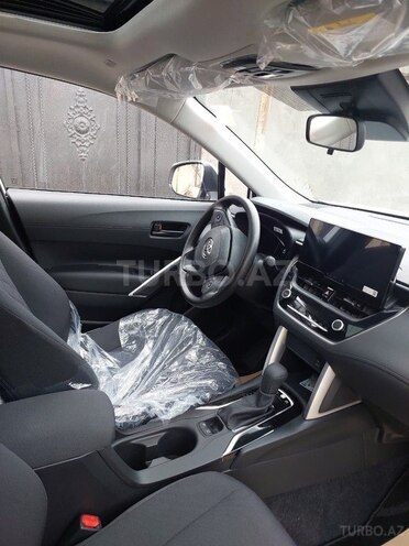 Toyota Corolla Cross 2024, 0 km - 2.0 л - Bakı