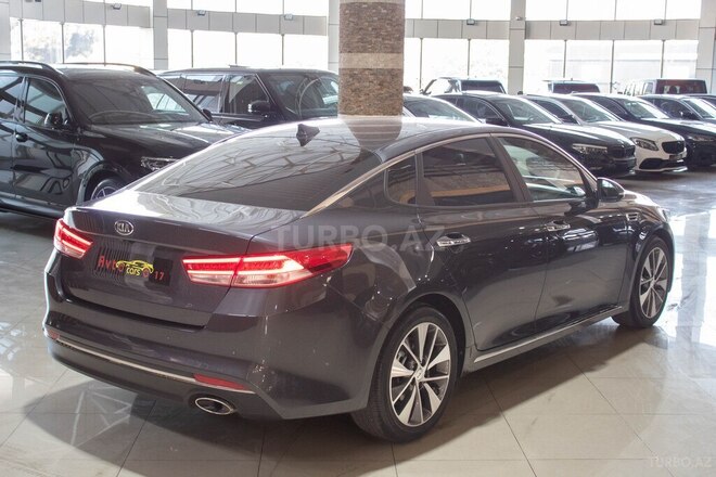 Kia K5-7