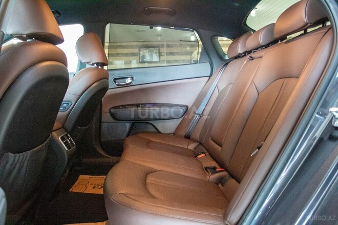 Kia K5-13
