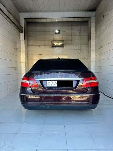 Mercedes E 220 d 2010, 302,000 km - 2.2 l - Bakı