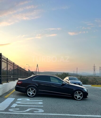 Mercedes E 220 d 2010, 302,000 km - 2.2 l - Bakı