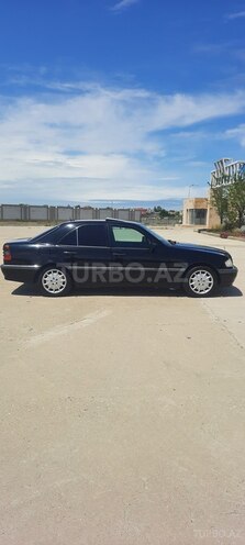 Mercedes C 230 2000, 318,000 km - 2.3 л - Bakı
