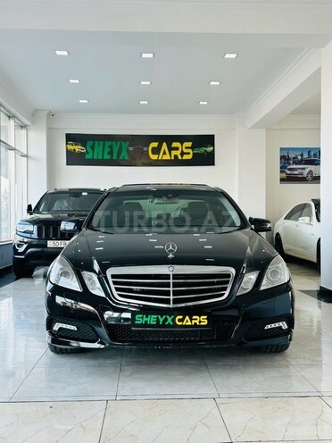 Mercedes E 350-1