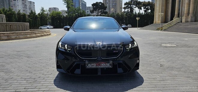 BMW M5-1