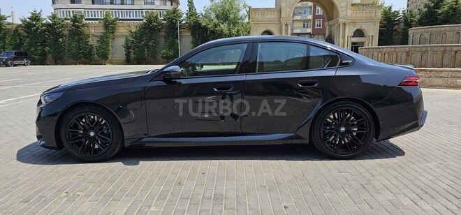 BMW M5-6