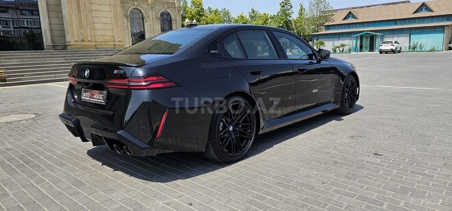 BMW M5-8