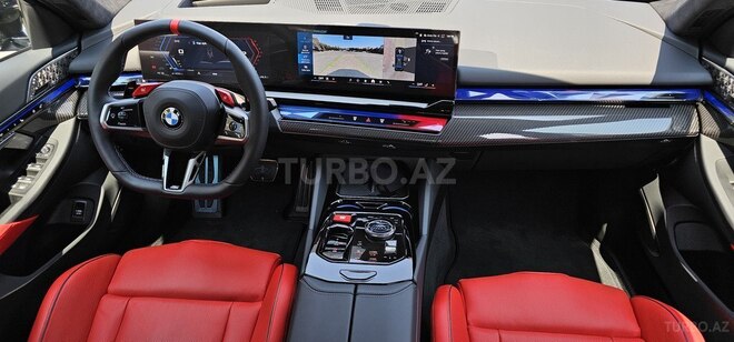 BMW M5-12