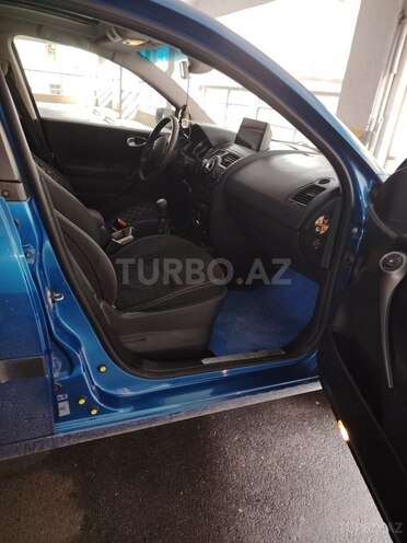 Renault Megane-7